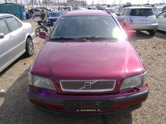1997 Volvo V40 Pictures