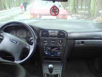 1999 Volvo V40 Pics