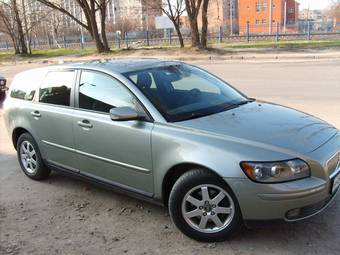 2006 Volvo V50 Pictures