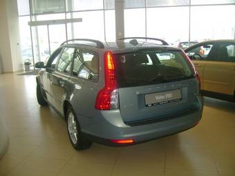 2009 Volvo V50 Photos