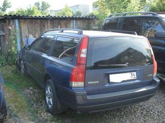 2002 Volvo V70 Pics