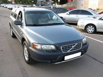 2003 Volvo V70 Images