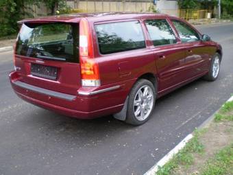 2006 Volvo V70 Images