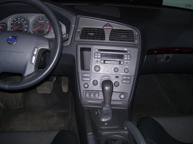 2003 Volvo XC70