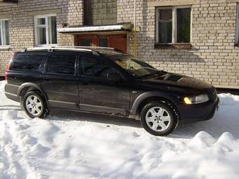 2004 Volvo XC70 Photos