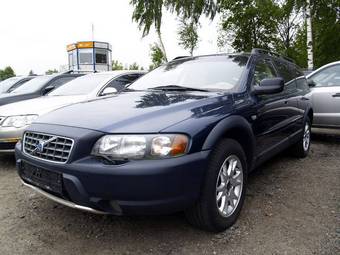 2004 Volvo XC70 Pics