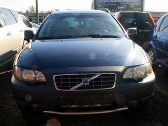 2004 Volvo XC70 Photos