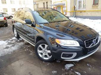 2010 Volvo XC70 Photos