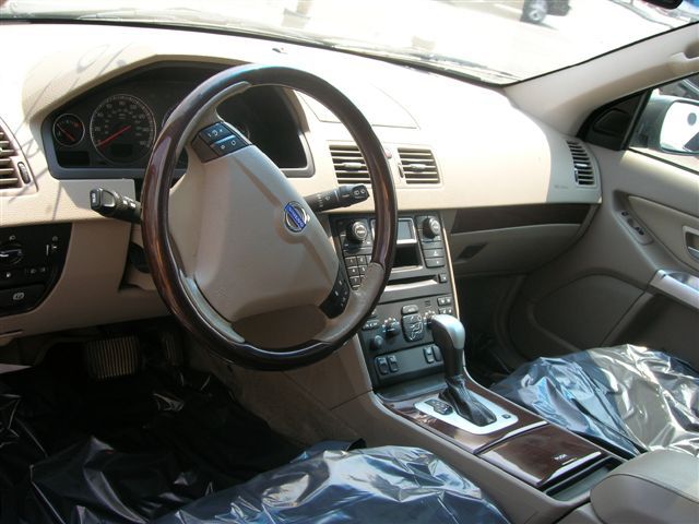2003 Volvo XC90