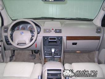 2003 Volvo XC90 Pictures