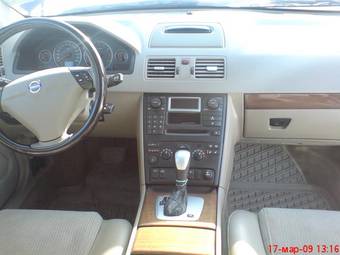 2003 Volvo XC90 Photos