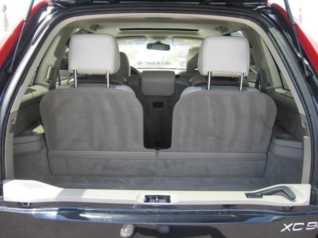 2004 Volvo XC90