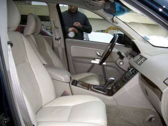 2004 Volvo XC90 Pictures