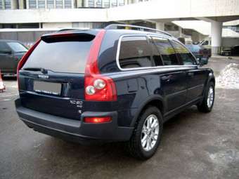 2004 Volvo XC90 Photos