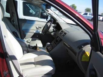 2004 Volvo XC90 Photos