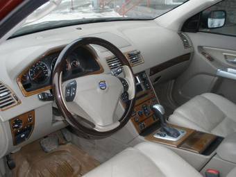 2004 Volvo XC90 Photos