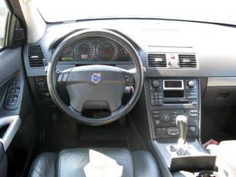 2004 Volvo XC90 Pictures