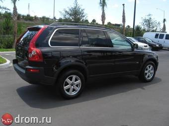 2004 Volvo XC90 Photos