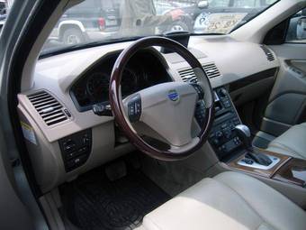2004 Volvo XC90 Photos