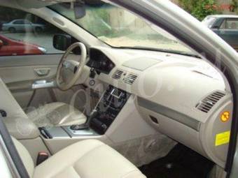 2004 Volvo XC90 Pictures