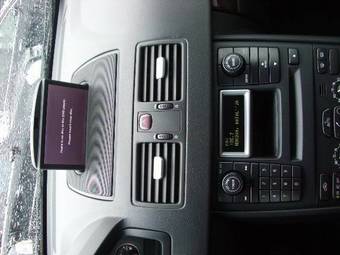 2004 Volvo XC90 Images