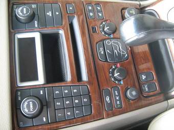 2004 Volvo XC90 Images