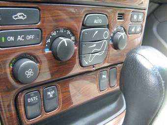 2004 Volvo XC90 Pictures