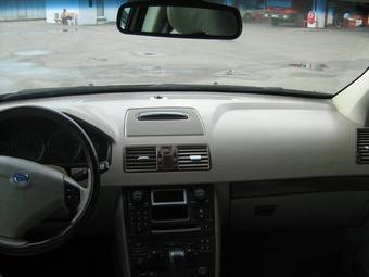 2004 Volvo XC90 Wallpapers