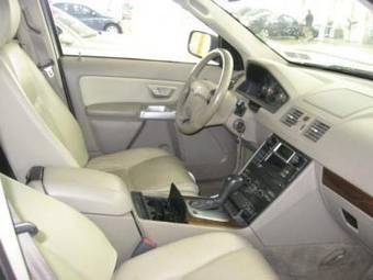 2004 Volvo XC90 Photos
