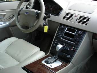 2004 Volvo XC90 Pictures