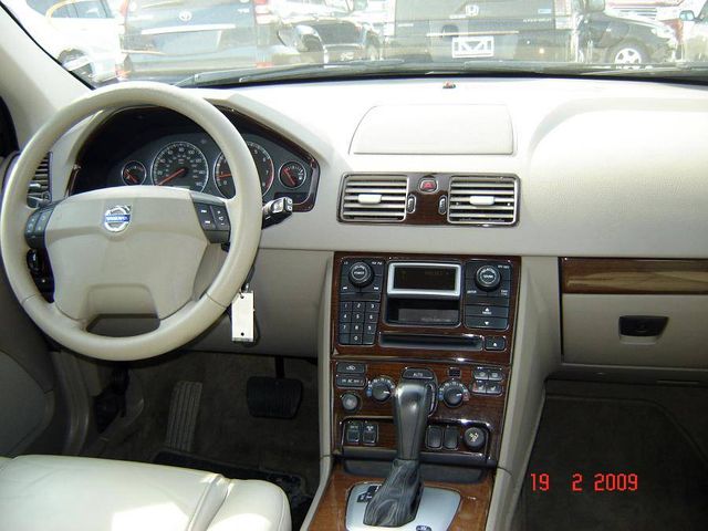 2005 Volvo XC90