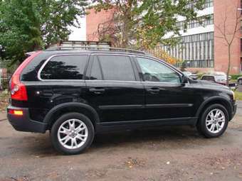 2005 Volvo XC90 Photos