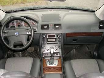 2005 Volvo XC90 Pictures