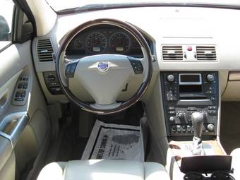 2005 Volvo XC90 Pictures