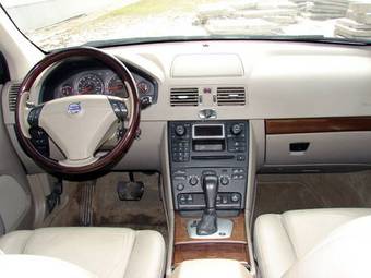 2005 Volvo XC90 Wallpapers