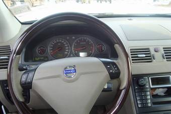 2005 Volvo XC90 Pics