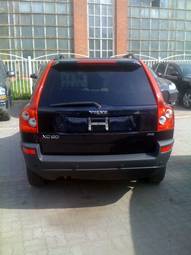 2005 Volvo XC90 Images