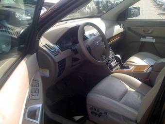 2005 Volvo XC90 Photos