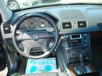 2005 Volvo XC90 Photos