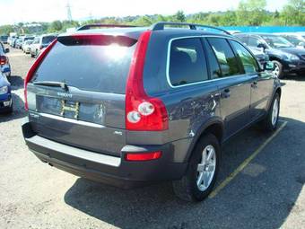 2005 Volvo XC90 Images