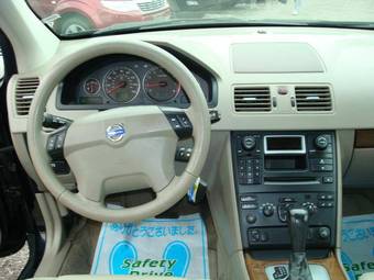 2005 Volvo XC90 Pics