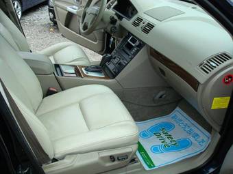 2005 Volvo XC90 Photos