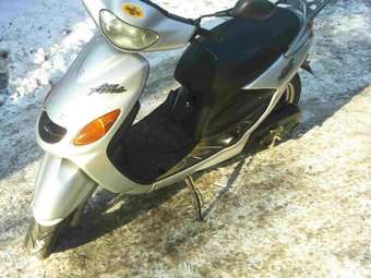 2001 Yamaha AXIS Photos