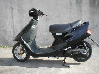 2001 Yamaha AXIS Pics