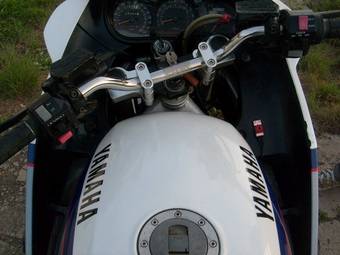 1990 Yamaha FZ Pictures