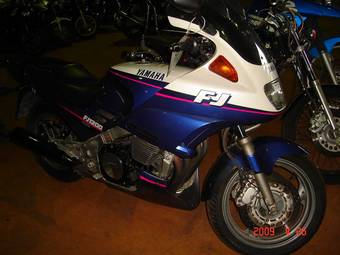 1991 Yamaha FZ Pictures