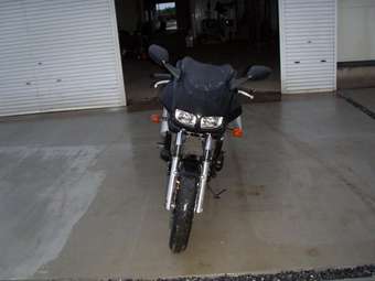 1997 Yamaha FZ Photos