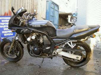 1997 Yamaha FZ Photos