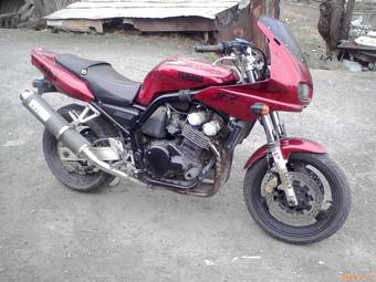 1997 Yamaha FZ Pictures