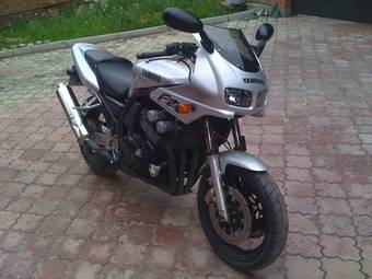 1997 Yamaha FZ Pictures